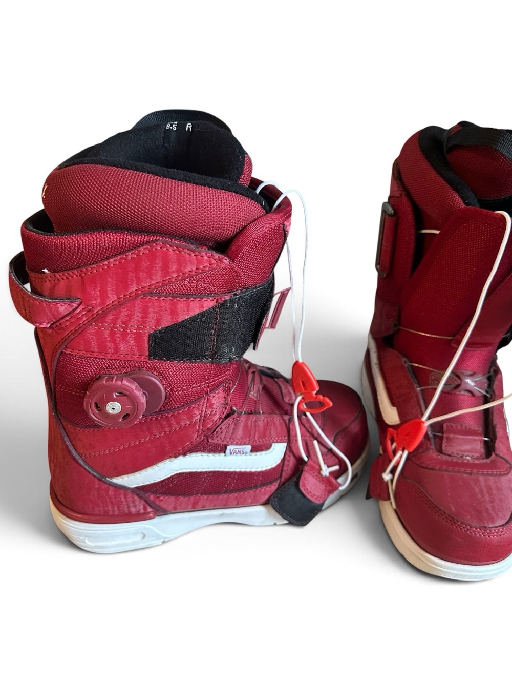 Vans Men’s Red Matlock Snowboard Boots 8.5